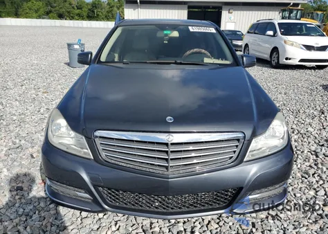 2014 Mercedes-Benz C 250 из США, поврежденный, VIN WDDGF4HB5EG256066